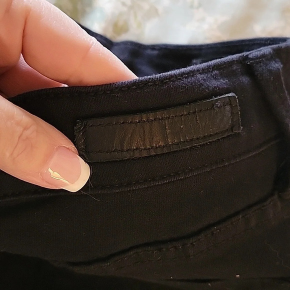 EXPRESS Mid-Rise Distressed Jegging - Picture 8 of 8
